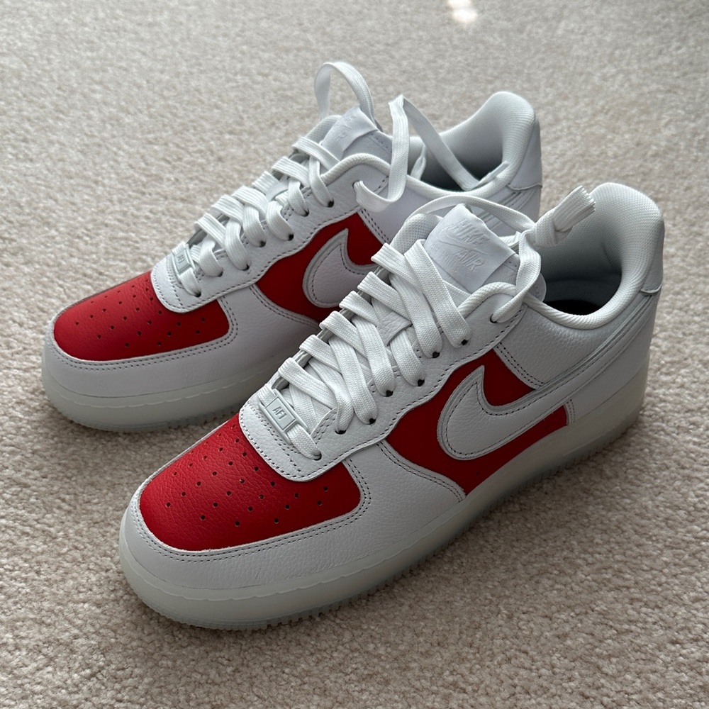 Nike Men's White and Red Sneakers